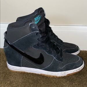 Nike Women's Dunk Sky Hi Casual Sneaker